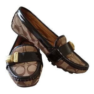 Coach Women's Pauleen Leather Loafers Size 5.5